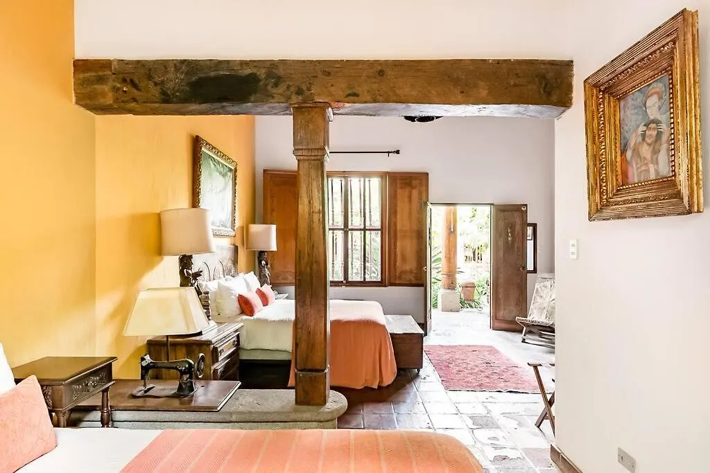 Collector'S Fernandmario At Ma Il Com Pool Villa Antigua Guatemala