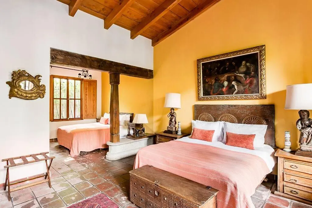 Collector'S Fernandmario At Ma Il Com Pool Villa Antigua Guatemala